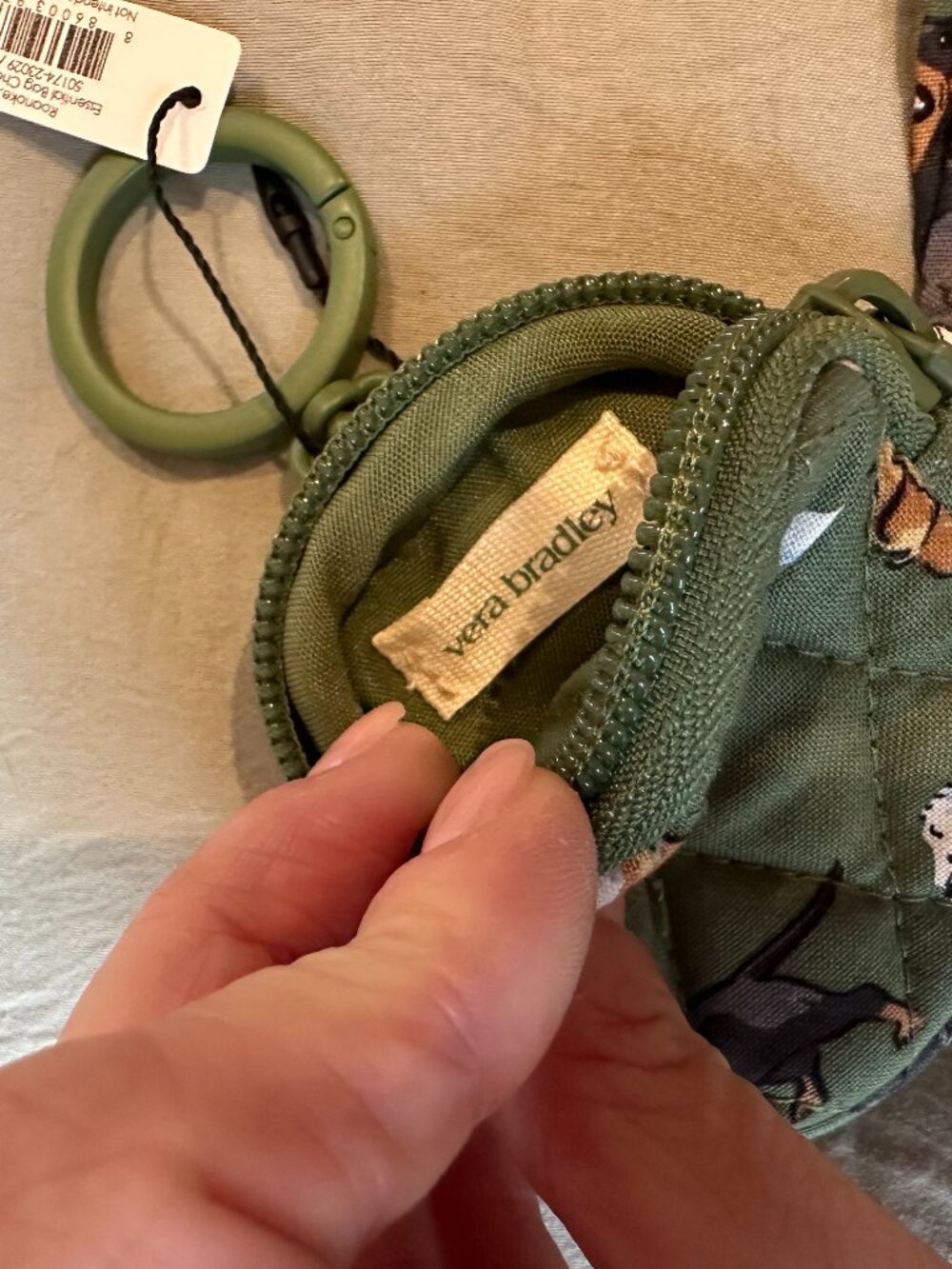 Vera Bradley Essential Bag Charm for Airpods - Dog Park - Picture 6 of 6